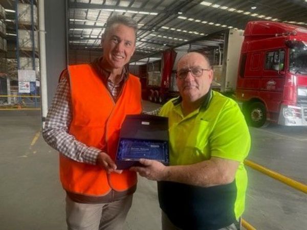 Stephen King of Cahill Transport won the VTA Driver Salute Award